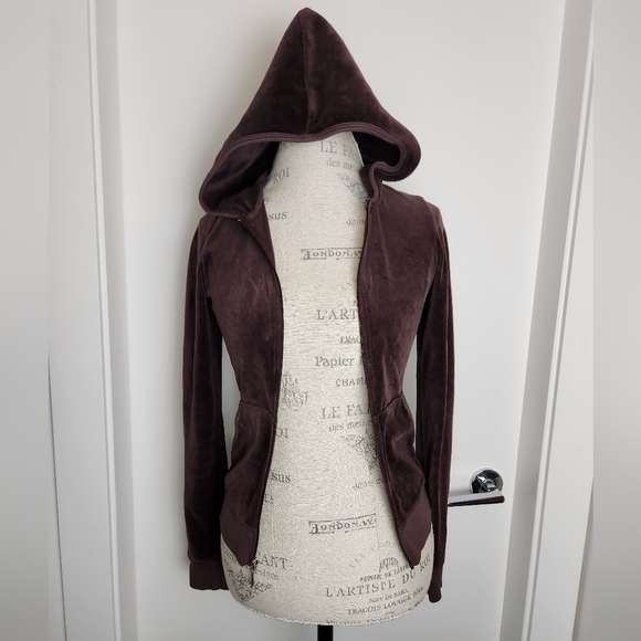 Vintage Juicy Velour Sweatshirt - Picture 2 of 15